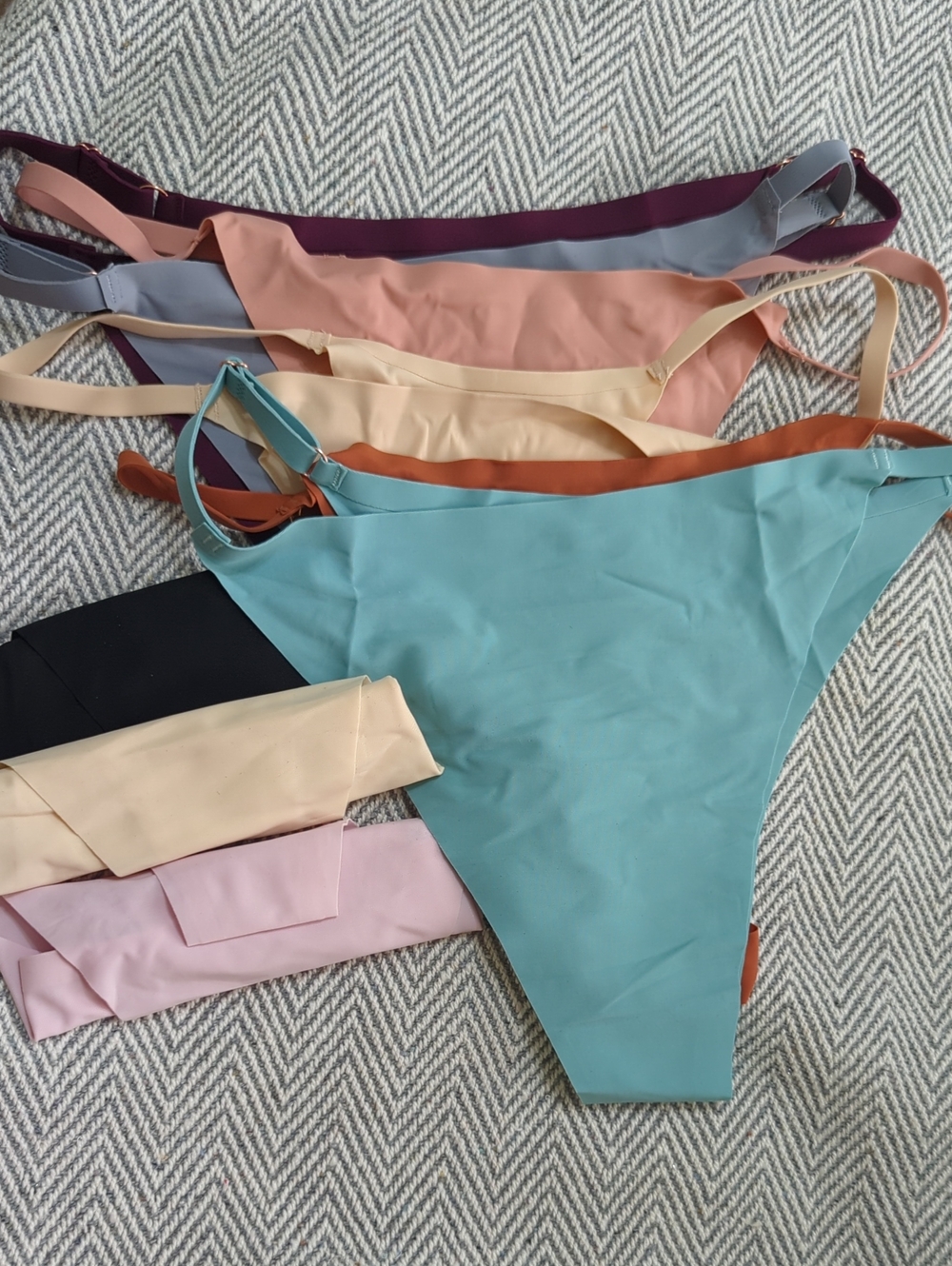 Seamless High-Cut Bikini Panties — Multi-Color Pack